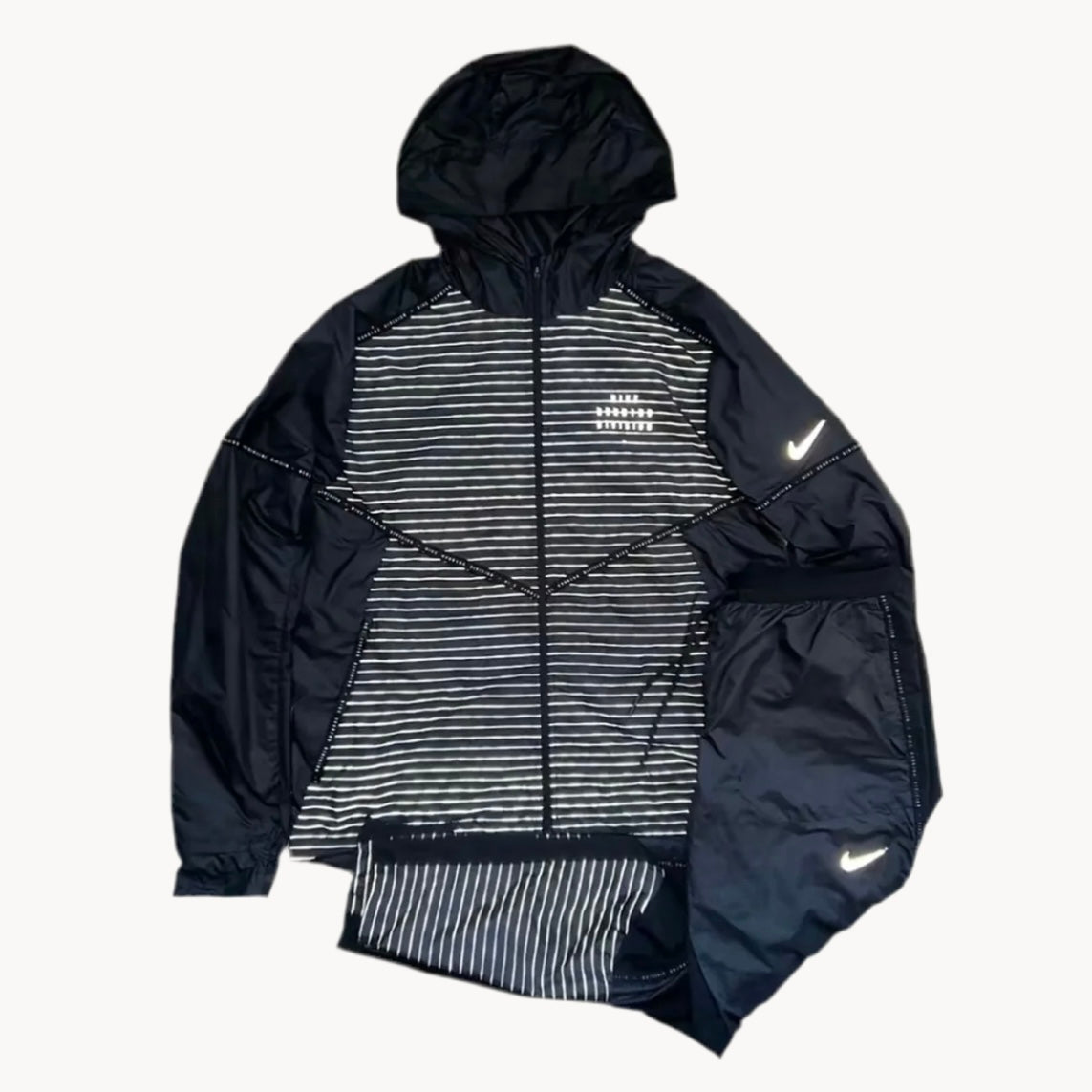 NIKE - ENSEMBLE RUNNING